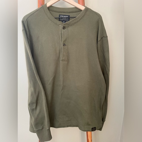 Filson Waffle Knit Henley XL in Dark Olive - Picture 2 of 6